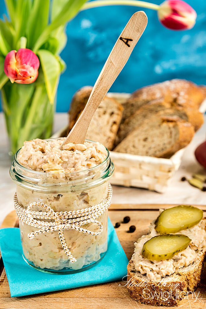 Ilonakoziol.com | Vegan lard with onion and apple (bean paste)