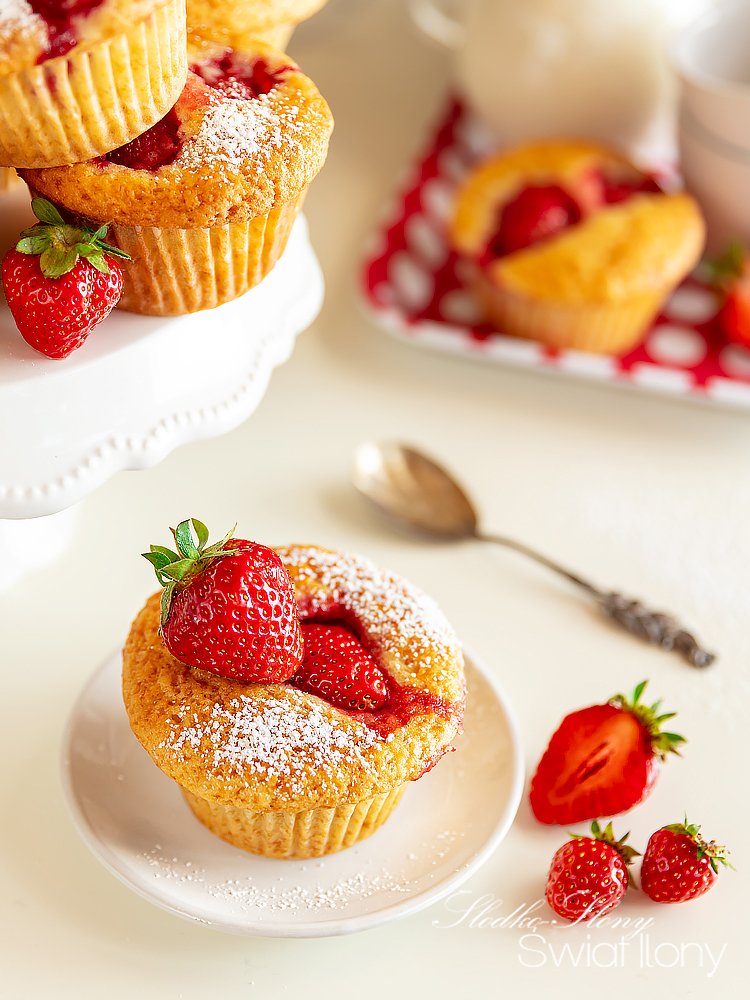Ilonakoziol.com | Erdbeer Muffins Rezept (einfach und schnell)