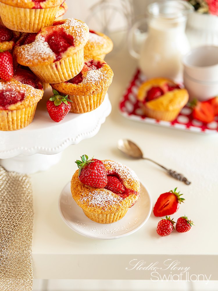 Ilonakoziol.com | Erdbeer Muffins Rezept (einfach und schnell)